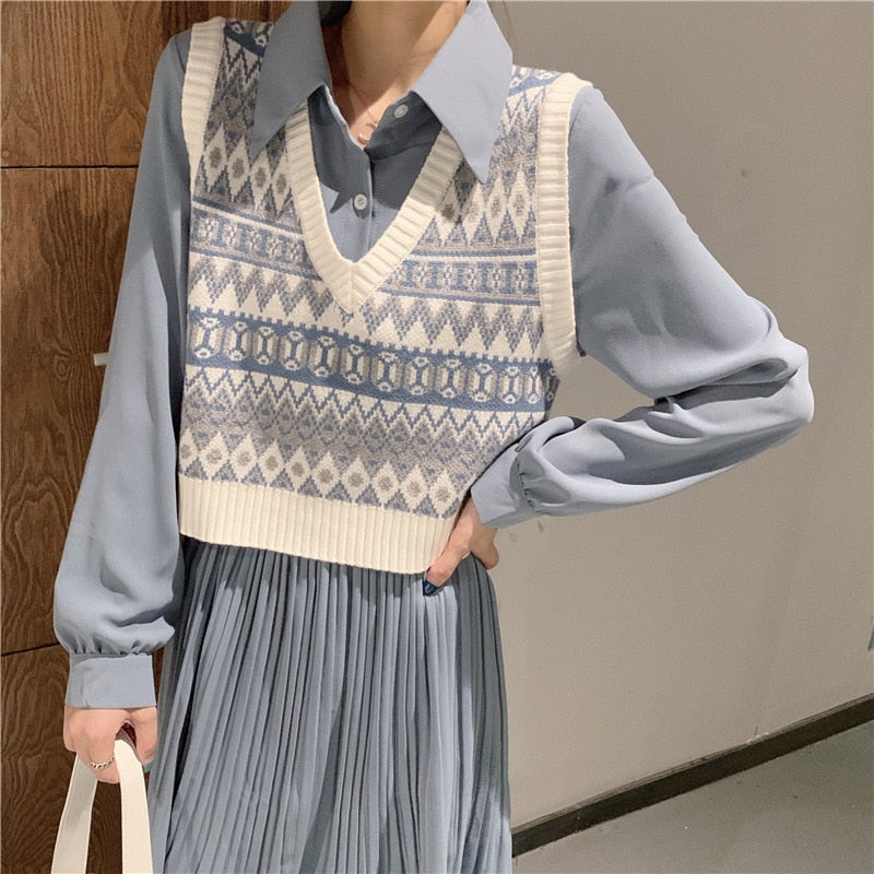 CHICDEAR Knitted Vest Women's Vest Wear Korean Retro Japanese College Style Loose Short Wild V-Neck Sweater Autumn And Winter Pullover