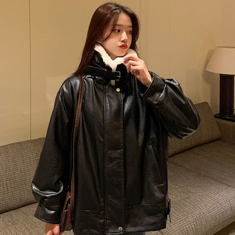 CHICDEAR Women's PU Leather Motorcycle Jacket 2023 Fashion Winter Warm Plush Thick Outerwear Korean Zipper Fur Collar Coat Woman