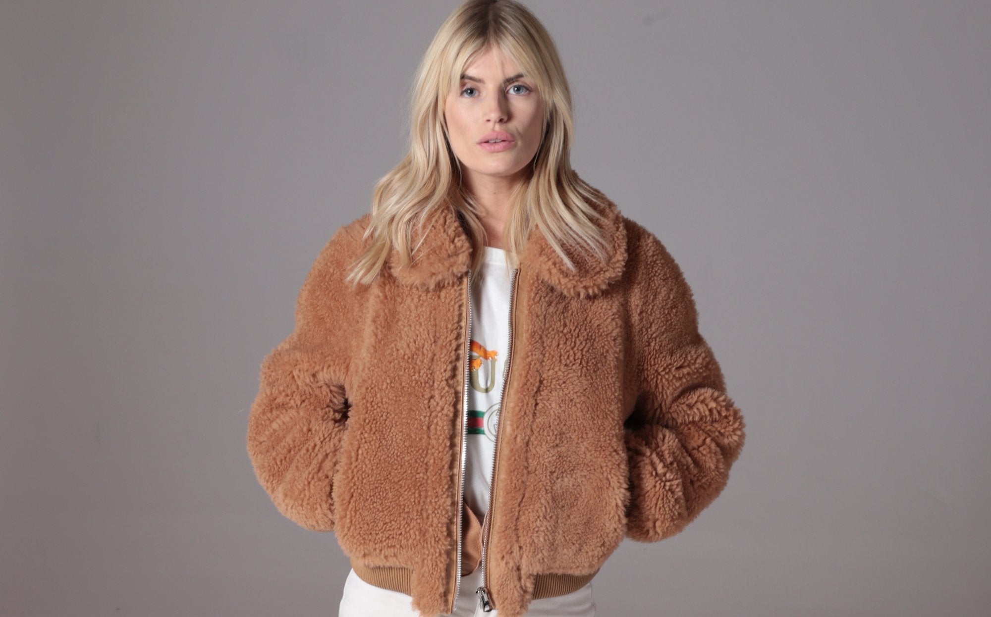 Chicdear Autumn Winter Fashion Women Faux Fur Fluffy Coat Female Zipper Furry Coats Short Jackets Ladies Thick Warm Outerwear