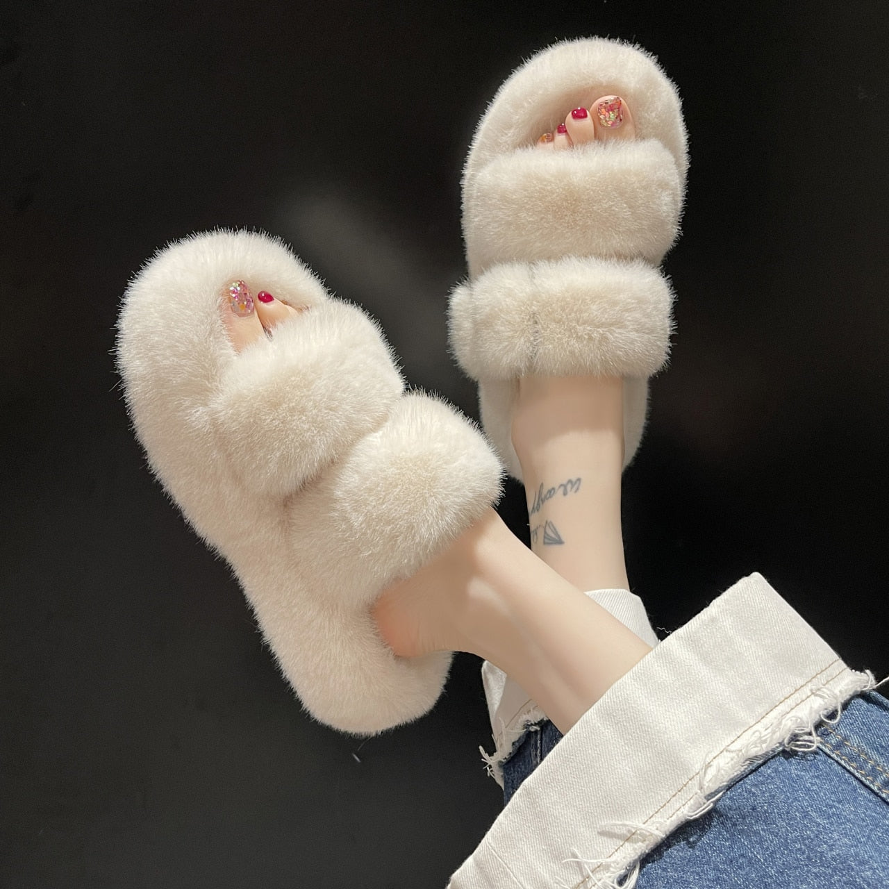 CHICDEAR 2023 Winter Fashion Soft Warm Flats Fur Slippers Short Plush Women Shoes Brand New Platform Mules Cotton Flip Flops Casual Boots