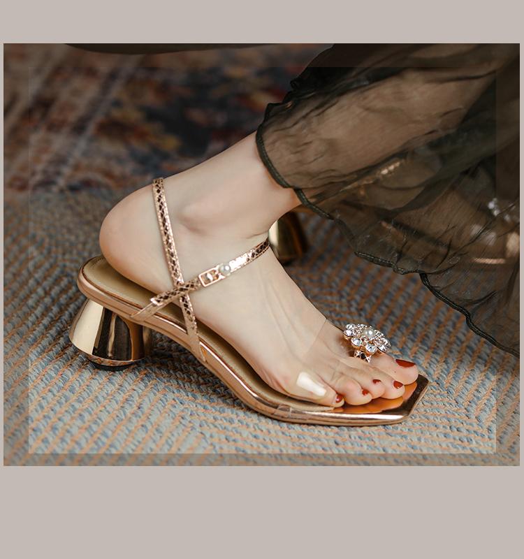 CHICDEAR 2023 Women Crystal Chunky Sandals Summer New Luxury Party Transparent Slippers Brand PVC Pumps Women Heels Shoes Fad Prom Slides